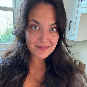 Meet your Posher, Tania